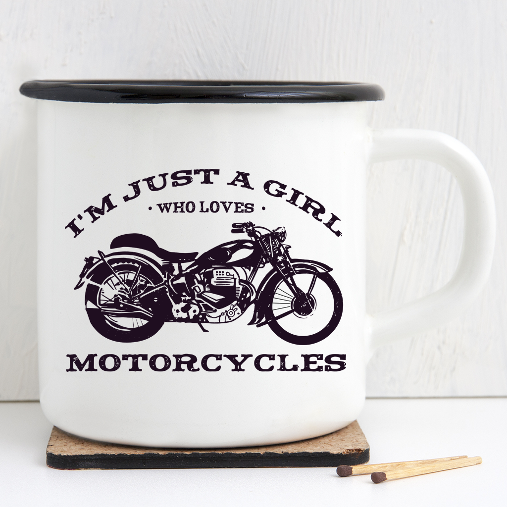 Plecháček - A girl who loves motorcycles