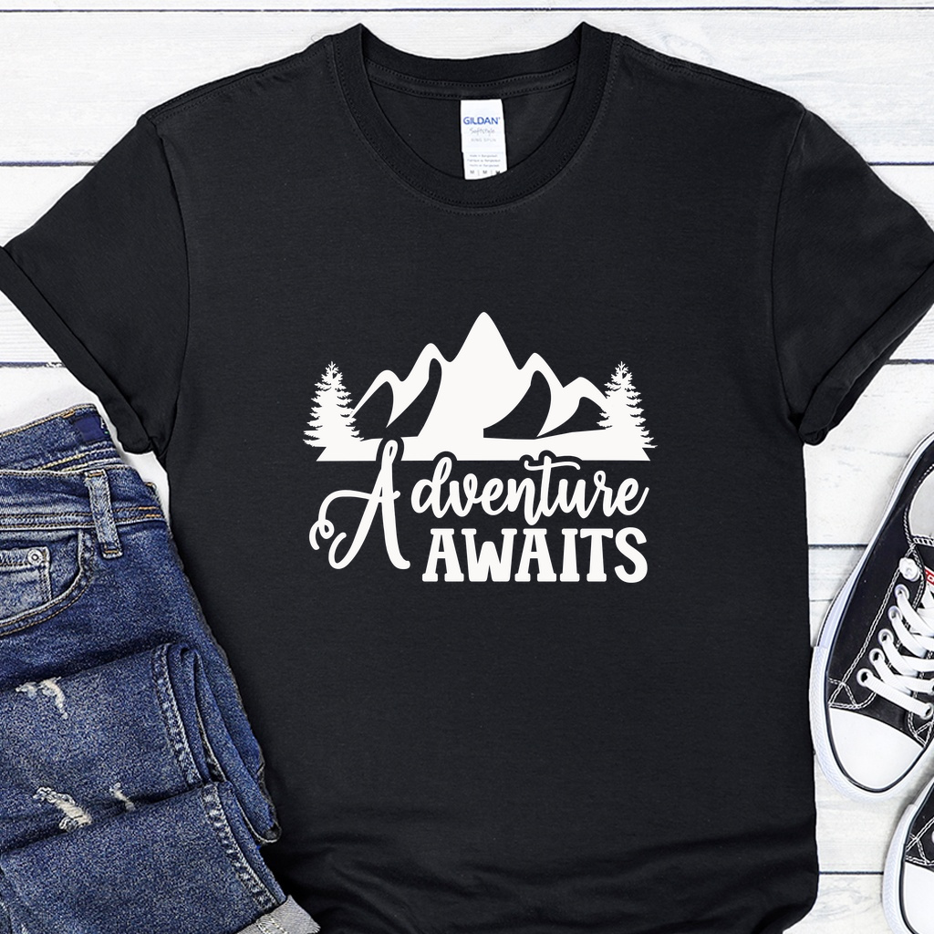 Dámské / Pánské tričko - Adventure Awaits